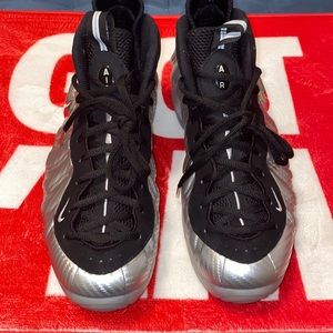 The Nike Air Foamposite Pro 'Silver Surfer'